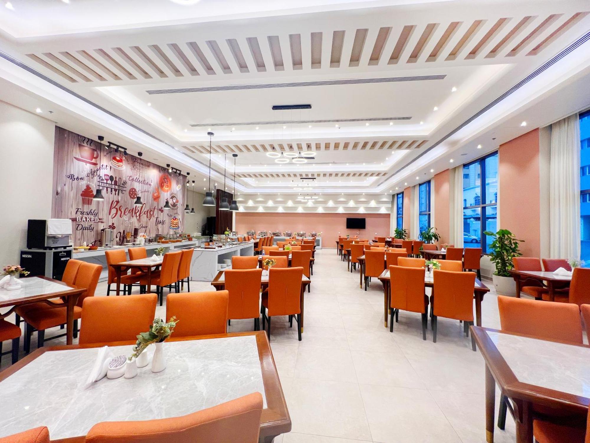 Rozana Hotel Muskat Bagian luar foto